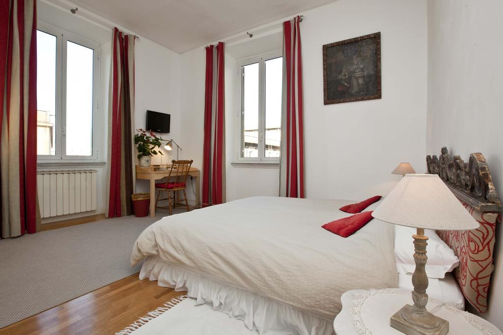 B&B Ondina ローマ 部屋 写真