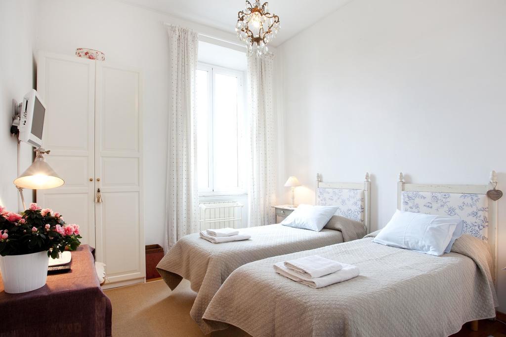 B&B Ondina ローマ 部屋 写真